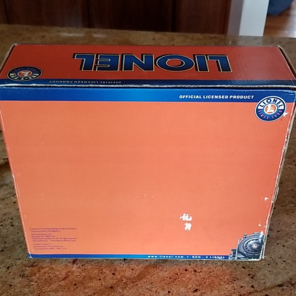 VTG Lionel Gift Set Collectible Mugs & Cocoa Tin - Picture 8 of 16